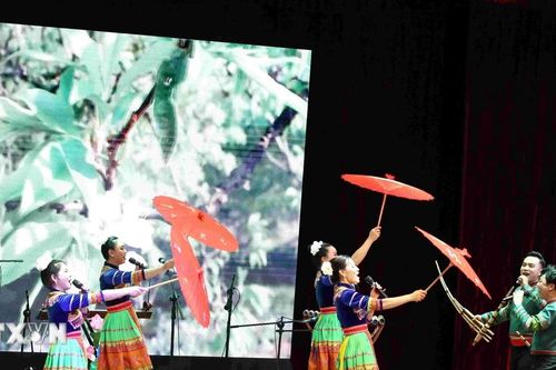 Đầu tư trung tâm văn hóa ở nước ngoài: Cần cân nhắc về thời điểm thực hiện