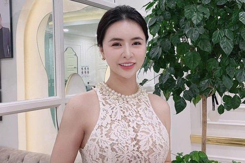 'Cô ôsin bá đạo nhất vịnh Bắc Bộ', khoe nhan sắc rạng ngời khác hẳn trên phim
