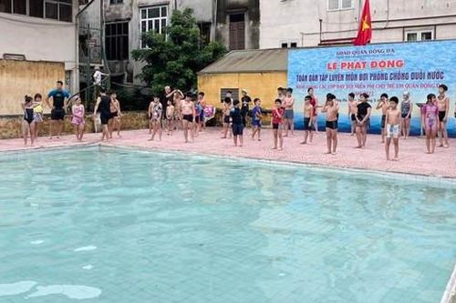 Để con không nghỉ Hè trong 4 bức tường