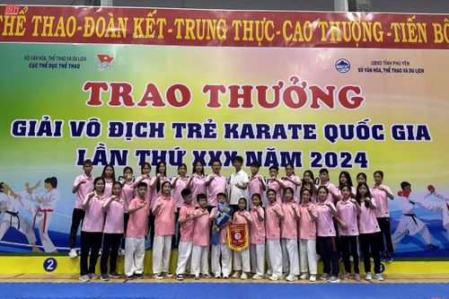 Võ sỹ trẻ Karate Thanh Hóa thi đấu thành công tại giải Vô địch trẻ quốc gia năm 2024