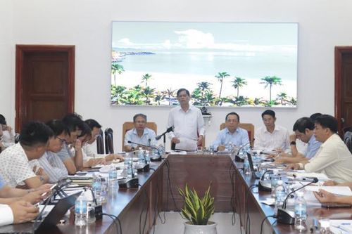 Đẩy nhanh tiến độ thực hiện các dự án trong Khu Kinh tế Vân Phong