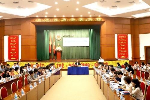 Nhiều đề xuất đánh thuế và giao dịch vàng trực tuyến