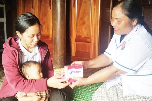 Nỗ lực kéo giảm suy dinh dưỡng cho trẻ em miền núi