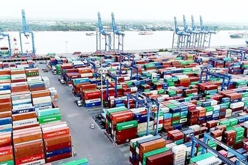 Điều tra các trường hợp nghi bị 'rút ruột' hàng hóa tại cảng Cát Lái