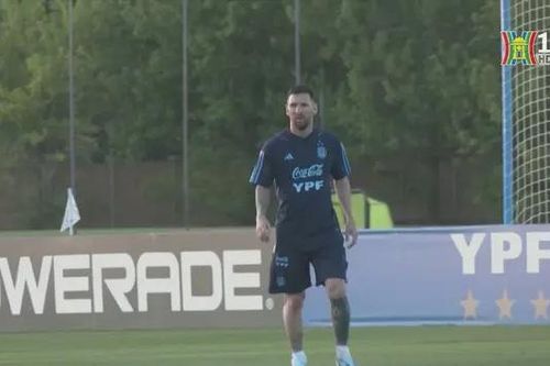 Messi tập luyện cùng Argentina trước thềm Copa America