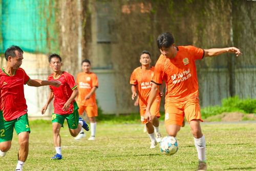 Sôi động, kịch tính và nghĩa tình