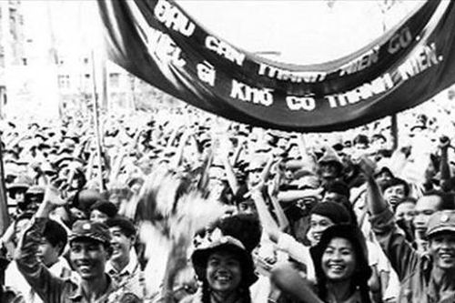 Bài tham dự cuộc thi 'Kỷ niệm 70 năm Ngày Giải phóng Thủ đô: Ký ức tự hào' Hà Nội linh thiêng - nơi khơi nguồn sức mạnh dân tộc