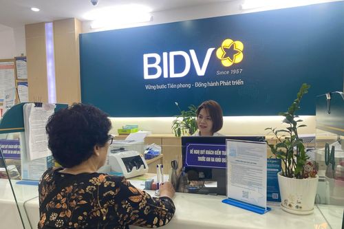 Khuyến cáo phòng ngừa tội phạm công nghệ cao từ vụ cụ bà 80 tuổi suýt sập bẫy 'Đại tá Công an'