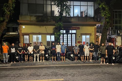 'Chặn' 13 thanh thiếu niên tụ tập trong đêm, có ý định gây rối trật tự