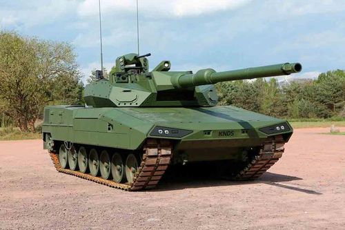 Hai bản nâng cấp của xe tăng Leopard 2 rơi vào thế 'đối đầu trực diện'