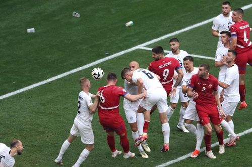 Jovic ghi bàn thắng vàng phút 90+5, Serbia tạo ra trận cầu siêu kịch tính trước Slovenia