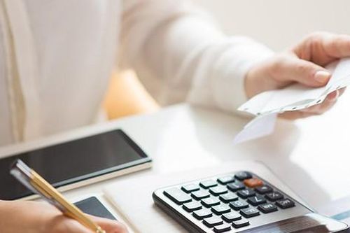 Hoàn thuế online cần giấy tờ gì?