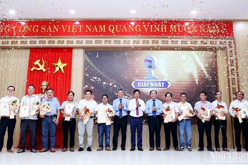 Quảng Nam trao thưởng Giải Báo chí Huỳnh Thúc Kháng cho 60 tác giả, nhóm tác giả