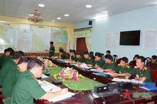 Sư đoàn 968 (Quân khu 4) diễn tập chỉ huy - cơ quan 1 bên 2 cấp trên bản đồ