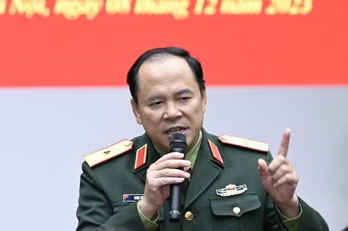 Nhà báo, Thiếu tướng Đoàn Xuân Bộ - Tổng Biên tập Báo Quân đội Nhân dân: Tính Đảng và tính Nhân dân phải hòa quyện, như hai mà một…