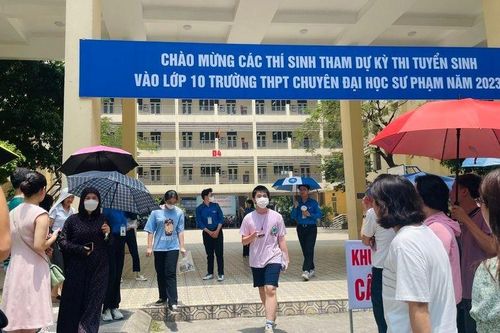 Điểm chuẩn lớp 10 chuyên Sư phạm tăng nhẹ
