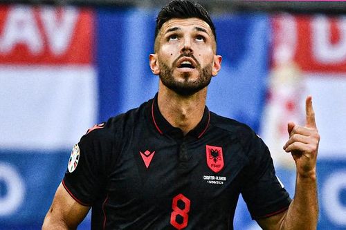 Cầu thủ vô danh tuyển Albania lập kỷ lục vô tiền khoáng hậu của EURO và World Cup