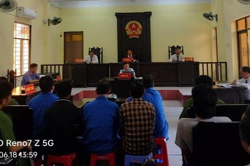 Xét xử rút kinh nghiệm đối với 5 bị cáo trộm cáp điện