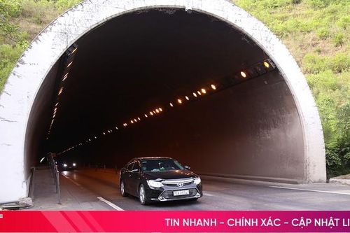Cận cảnh hầm Đèo Ngang trước khi được mở rộng thêm 1 ống hầm