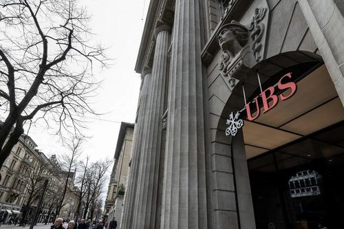 FINMA: Việc UBS tiếp quản Credit Suisse sẽ không làm mất tính cạnh tranh
