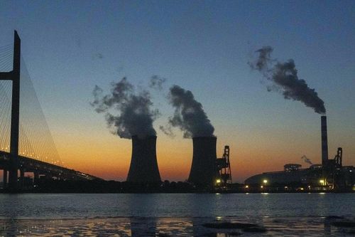 Lần đầu tiên tiêu thụ năng lượng bình quân đầu người của Trung Quốc vượt châu Âu