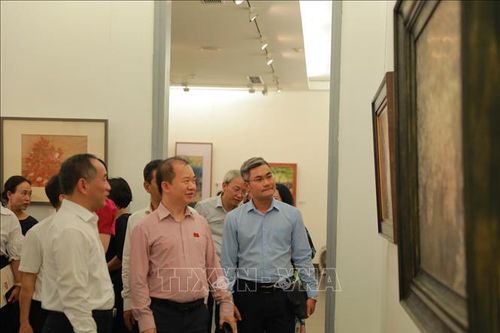Triển lãm 'Cảm xúc tháng 6' và những đam mê sáng tạo