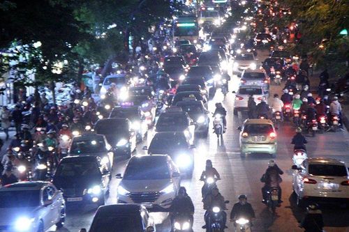 Những trường hợp không tắt đèn xe sẽ bị phạt, các tài xế nên biết