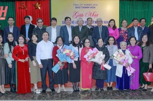 Vinh quang nghề báo: Nghề cao quý