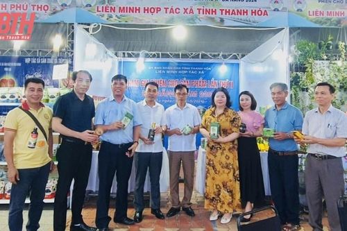 40 sản phẩm tiêu biểu của các HTX tỉnh Thanh Hóa tham gia trưng bày tại TP Đà Nẵng