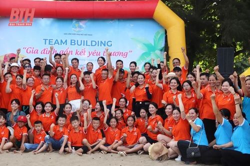 Chương trình 'Gia đình gắn kết yêu thương' cụm Bắc Trung bộ