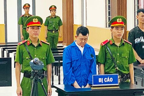 Mất tất cả vì ghen tuông