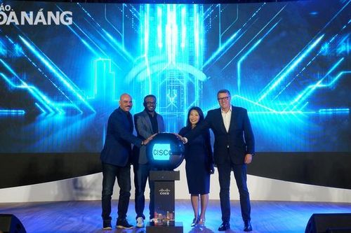Khởi động chương trình Tăng tốc chuyển đổi số quốc gia