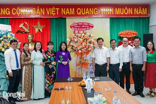 Nhiều cơ quan, đơn vị, địa phương đánh giá cao đóng góp của Báo Đồng Nai trong công tác truyền thông