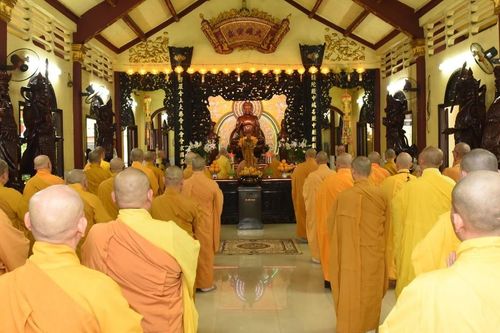 Lễ Bố-tát, thính giới của chư Tăng, Ni Q.Bình Thạnh