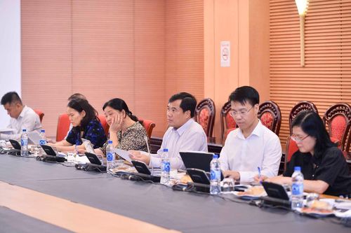 Đánh giá việc thực hiện Nghị quyết của Bộ Chính trị về công nghệ thông tin tại Văn phòng Quốc hội