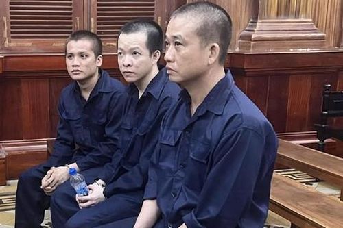 Băng nhóm mua bán trái phép hơn 1.000 tài khoản ngân hàng lãnh án