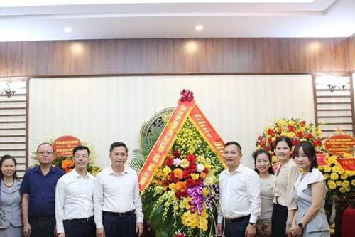 Lãnh đạo thành phố Hà Nội chúc mừng Cổng Thông tin điện tử Chính phủ