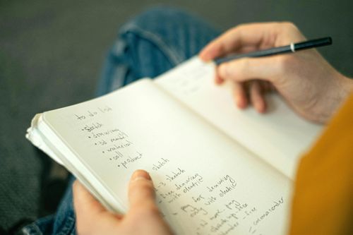 Mẫu danh sách việc cần làm kiểu 'thìa lớn - thìa nhỏ'