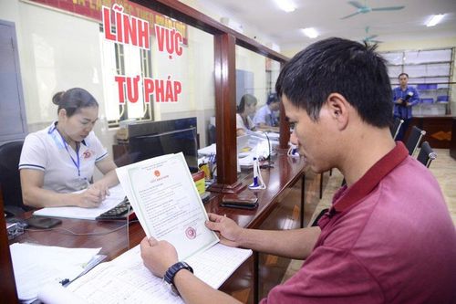 Hà Nội: sửa đổi, thay thế việc ủy quyền trong giải quyết thủ tục hành chính