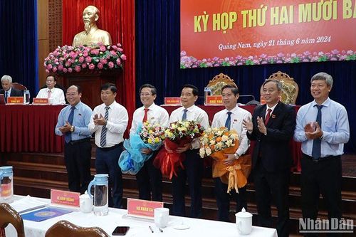 Đồng chí Lê Văn Dũng được bầu làm Chủ tịch Ủy ban nhân dân tỉnh Quảng Nam