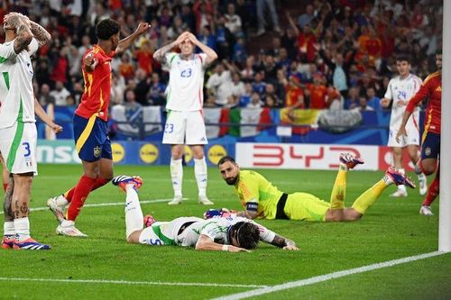 Màn thị uy sức mạnh của Tây Ban Nha trước nhà đương kim vô địch Italia