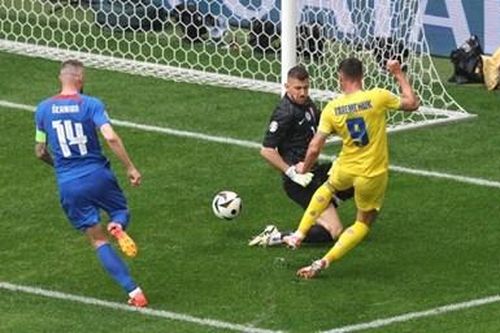 Kết quả Euro 2024: Ukraine ngược dòng đánh bại Slovakia