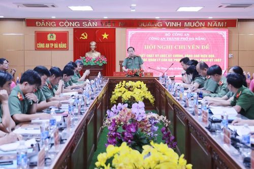 Tăng cường công tác quản lý cán bộ, siết chặt kỷ luật, kỷ cương công tác