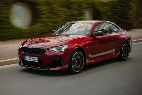 BMW 2-Series 2025 từ 39.200 USD - xe sang cỡ nhỏ mà có 'võ'