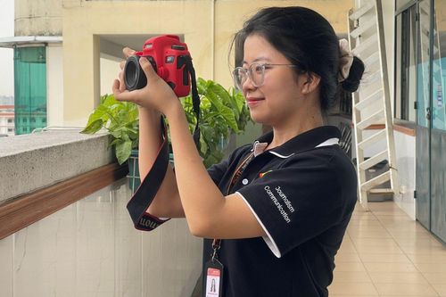 Sinh viên báo chí: Vì yêu mà đến