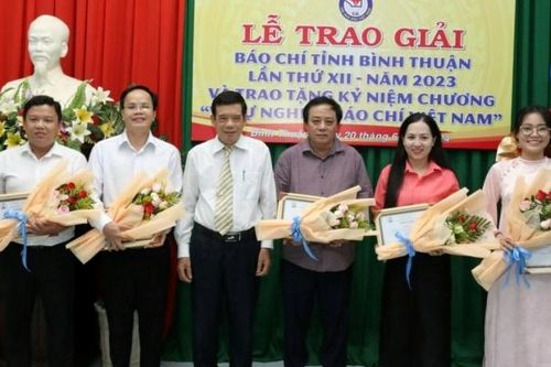 Khen thưởng 16 tác phẩm xuất sắc tại lễ trao giải Báo chí tỉnh Bình Thuận lần thứ 12