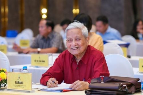 Nhà báo lão thành Hà Đăng: Chính trị phải chắc chắn nhưng không được khô khan