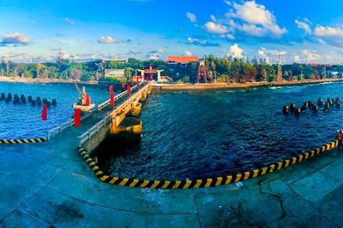 Tác nghiệp trên tàu Trường Sa 571