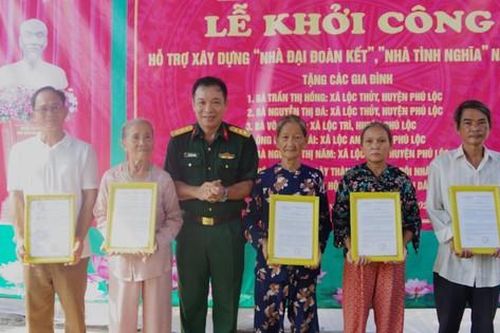 Bộ Tổng tham mưu hỗ trợ xây nhà đại đoàn kết, nhà tình nghĩa cho người dân Thừa Thiên-Huế