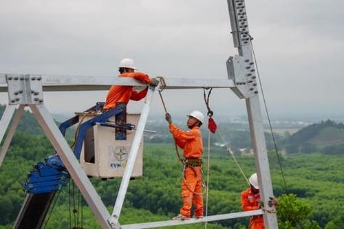 Tiêu thụ điện lập kỷ lục mới, lên tới 1,025 tỷ kWh/ngày